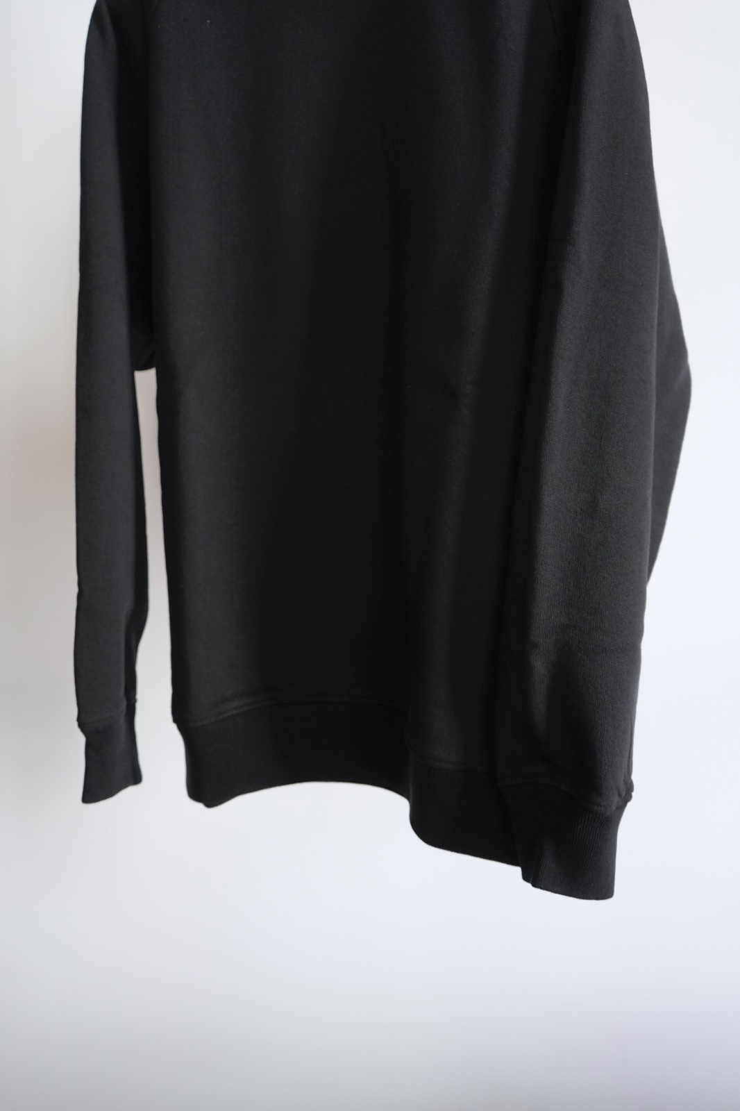 COMOLI」コットン裏毛クルーネック