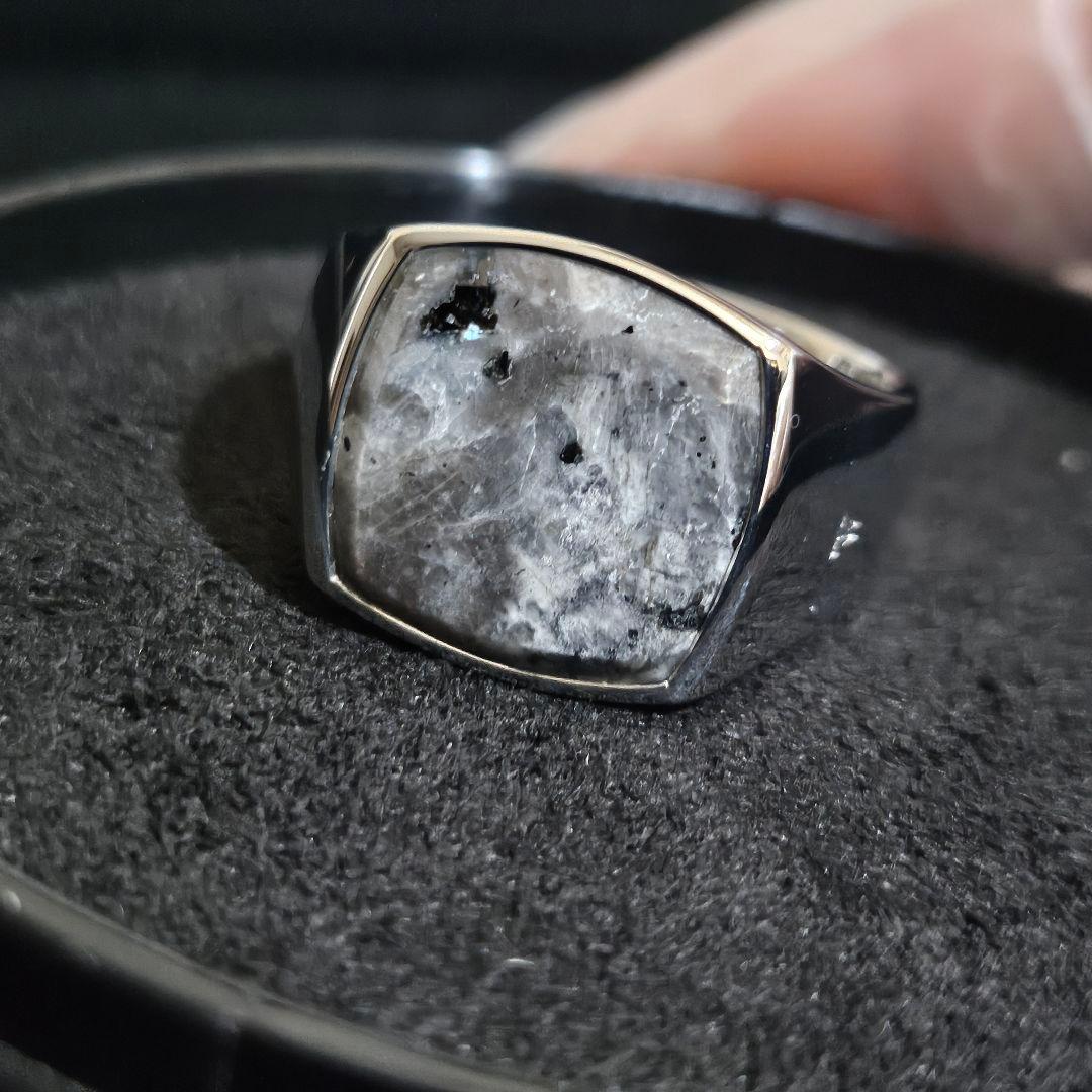 「1点もの現品」 サイズ64(約23号) トムウッド ラルビカイト クッション TOM WOOD（トムウッド） Cushion Larvikite クッション・ラルビカイト